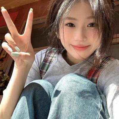 劳拉·马尔斯的眼睛